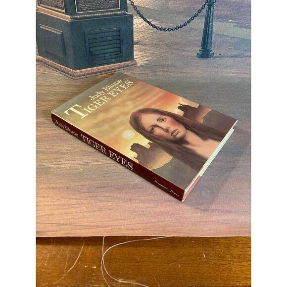 Vintage 80s Tiger Eyes | Judy Blume | Hardcover | 1st Ed., 2nd Printing | 1981 - Picture 6 of 6